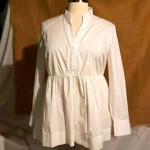 NWT CRISP WHITE BLOUSE WITH DETAIL